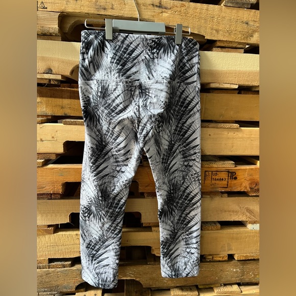 Lorna Jane szS leggings - Picture 3 of 9